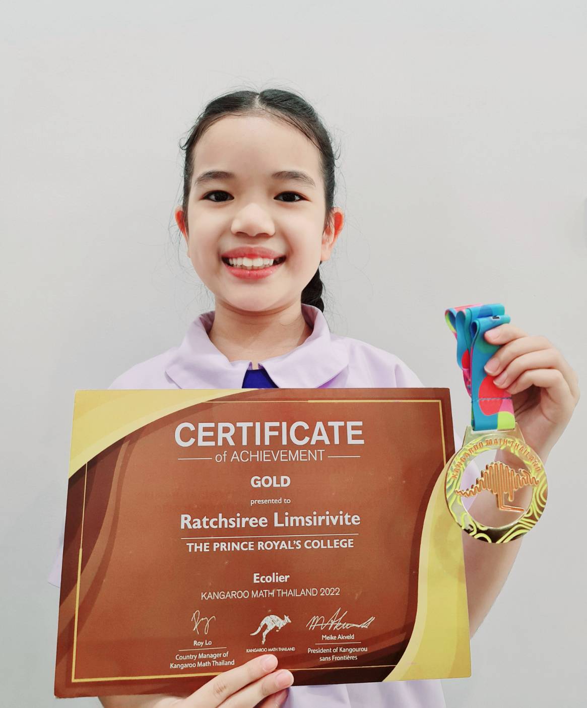 รางวัลเหรียญทอง รุ่น ECOLIER GRADE 34 รายการแข่งขัน KANGAROO MATH